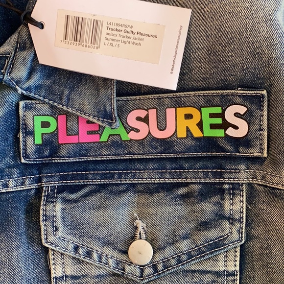 WESC Guilty Pleasures Trucker Unisex Jean Jacket NWT - Picture 6 of 16